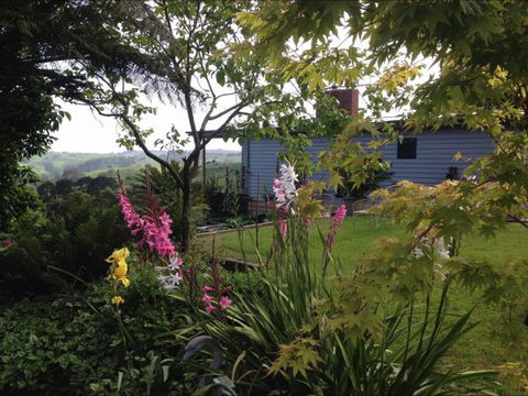 Halcyon Cottage Retreat - Self Contained Accommodation - ACT Tourism 0