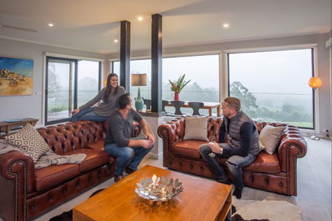 Halcyon Cottage Retreat - Self Contained Accommodation - ACT Tourism 8