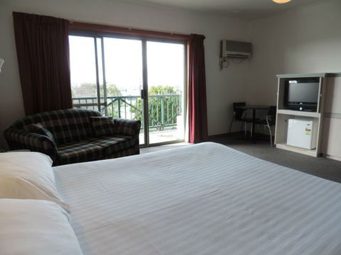Lakes Resort Mount Gambier - ACT Tourism 2