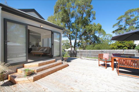Littlerocks At Carlton - ACT Tourism 0
