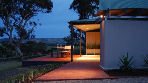Blewitt Springs Retreat - ACT Tourism 0