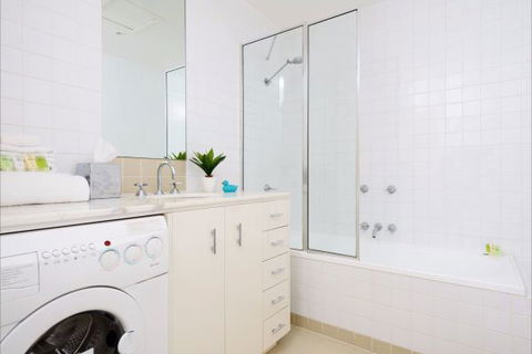 Treasury On Collins Apartment Hotel - ACT Tourism 8