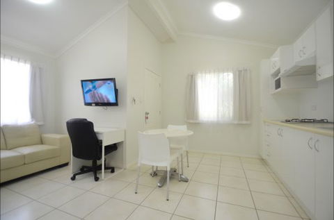 Barney Beach Accommodation - ACT Tourism 8