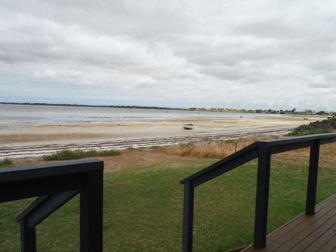 Sea Escape - ACT Tourism 0