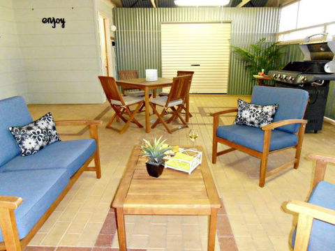 17 QED Lakehouse - ACT Tourism 6