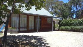 Cherry Farm Cottage - ACT Tourism 0