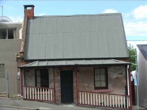 Barrack Street Colonial Cottage - ACT Tourism 3