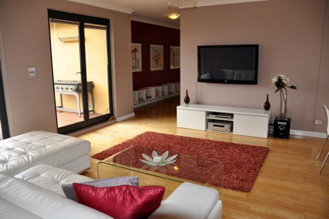 Best Apartment In The Heart Of Sydney’s Little Italy - ACT Tourism 2