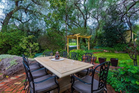 Bendigo Cottages Bed And Breakfast - ACT Tourism 3