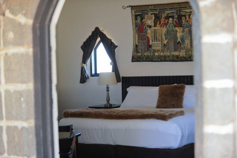 Castle Suites - Kryal Castle - ACT Tourism 2