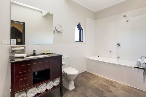 Castle Suites - Kryal Castle - ACT Tourism 4