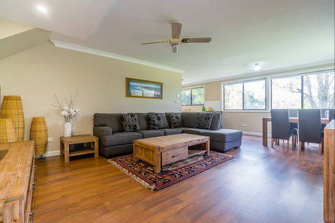 Kookaburra Retreat - ACT Tourism 2