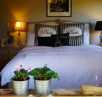 La Perrie Chalet Bed and Breakfast - ACT Tourism