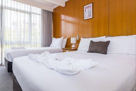 Merimbula Hotel - ACT Tourism 4