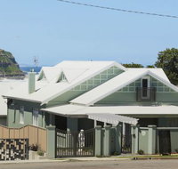 Merewether Beach House B and B - ACT Tourism