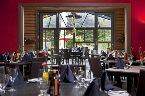 Oakdene Vineyards Guesthouse - ACT Tourism 4