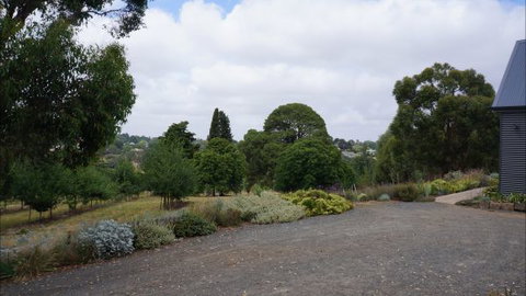 Oakhill Cottage - ACT Tourism 8