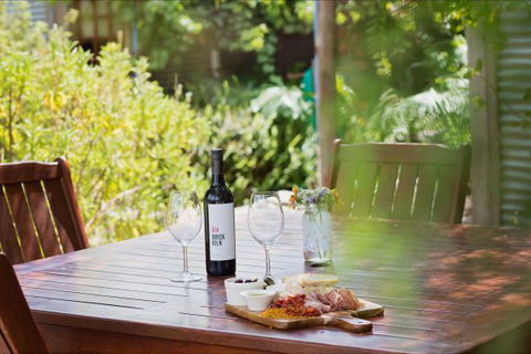 Red Poles Bed And Breakfast - ACT Tourism 3