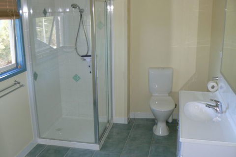 Sandy Point Beach Escape - ACT Tourism 6