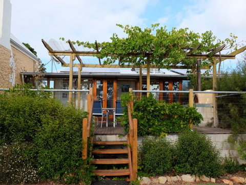 The Old Drik Drik Schoolhouse Retreat - ACT Tourism 1