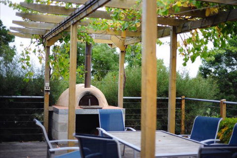 The Old Drik Drik Schoolhouse Retreat - ACT Tourism 4