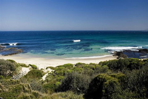 Ulladulla Headland Holiday Park - ACT Tourism 1