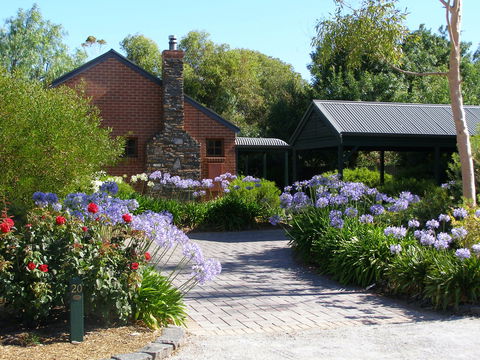 Anchor Cottage - ACT Tourism 5