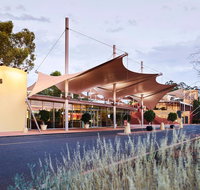 Desert Gardens Hotel - ACT Tourism