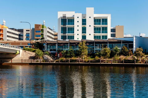 Mercure Sunshine Coast Kawana Waters - ACT Tourism 0