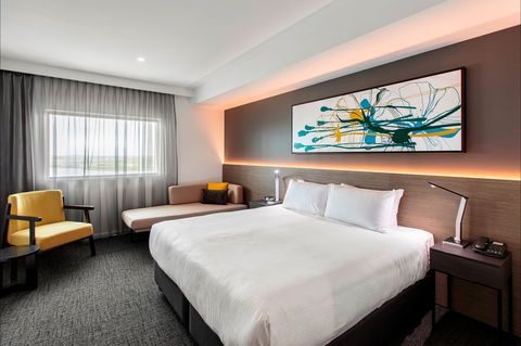 Mercure Sunshine Coast Kawana Waters - ACT Tourism 1