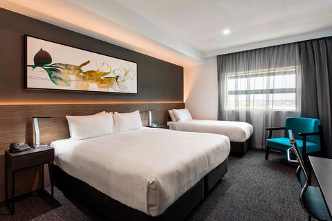 Mercure Sunshine Coast Kawana Waters - ACT Tourism 4