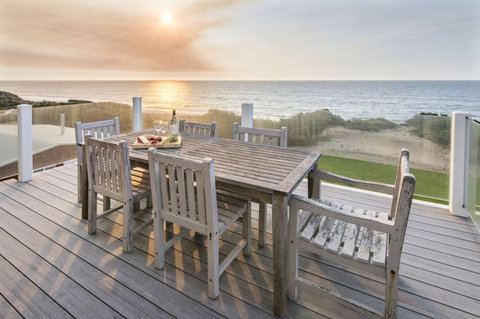 Searenity Peppermint Grove Beach - ACT Tourism 0