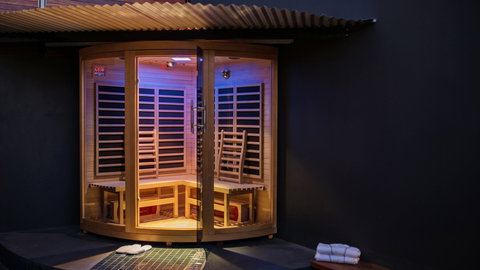 The Frames - Luxury Riverland Accommodation - ACT Tourism 8