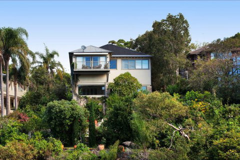 Vaucluse Cove - ACT Tourism 7