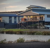96 Marina Way Mannum Waters - River Shack Rentals - ACT Tourism