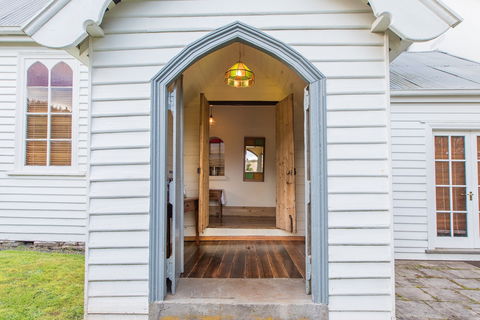Abbey On Main - ACT Tourism 1