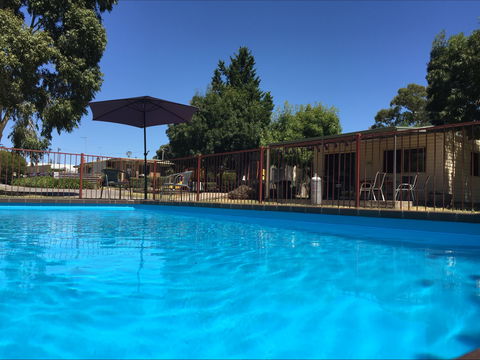 Acacia Caravan Park And Holiday Units - ACT Tourism 2