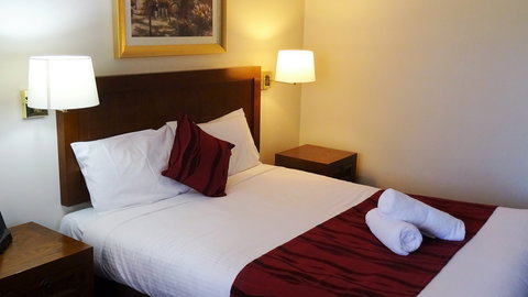 Armidale Pines Motel - ACT Tourism 1