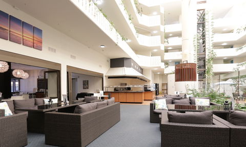 Atrium Hotel Mandurah - ACT Tourism 1