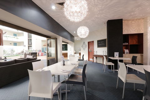 Atrium Hotel Mandurah - ACT Tourism 8