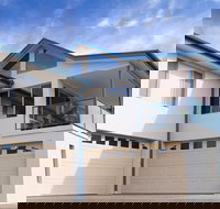 Beach Holiday Unit - ACT Tourism