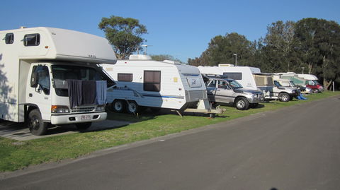 Coral Tree Lodge Tourist Park - ACT Tourism 3