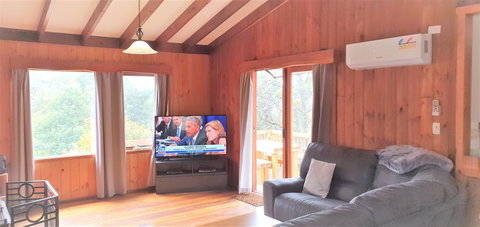 Cradle Alpine Retreat - ACT Tourism 0