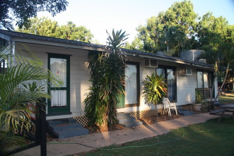 Daly River Roadside Inn - ACT Tourism 0