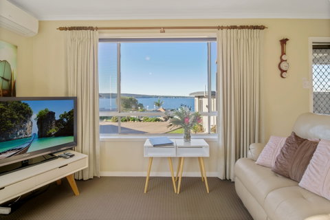 Eagle Heights Holiday Units - Scenic Unit - ACT Tourism 4