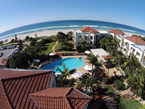 Golden Riviera Beach Resort - ACT Tourism 8