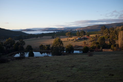 Hamlet Downs Country Accommodation - ACT Tourism 0