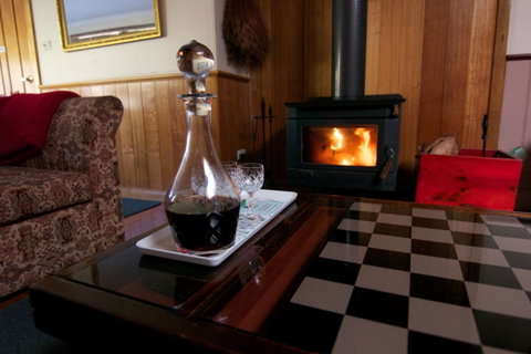 Hamlet Downs Country Accommodation - ACT Tourism 3