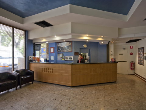 Madison Capital Executive Apartment Hotel - ACT Tourism 0