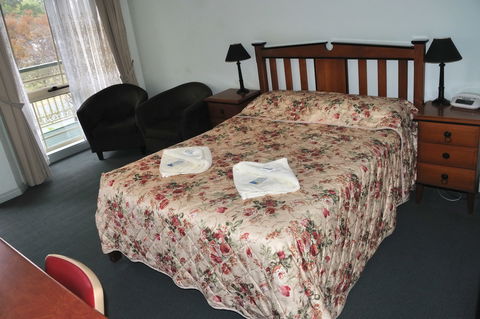 Miranda Lodge - ACT Tourism 0
